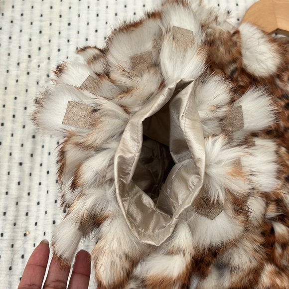 Short Fur Jacket - Picture 8 of 9